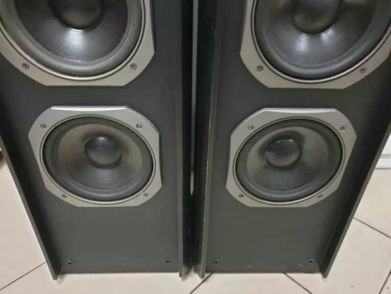 glosniki-kolumnowe-sharp-cp-7700-dwie-sztuki-250w-ean-gtin-61234345