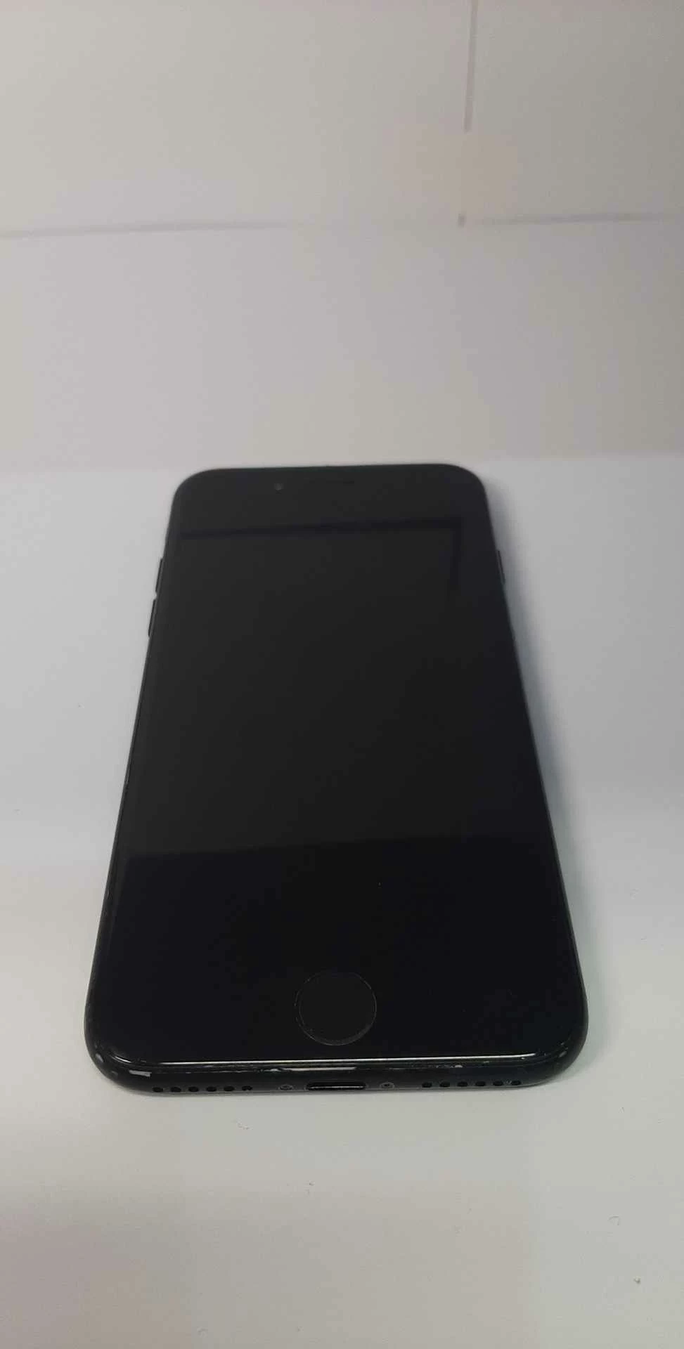 telefon-iphone-7-typ-smartfon