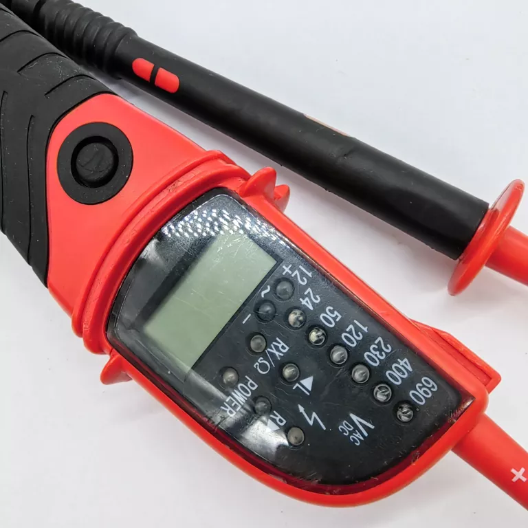 CYFROWY TESTER NAPIĘCIA I CIĄGŁOŚCI TIS 850 12 V - 690 V+ETUI