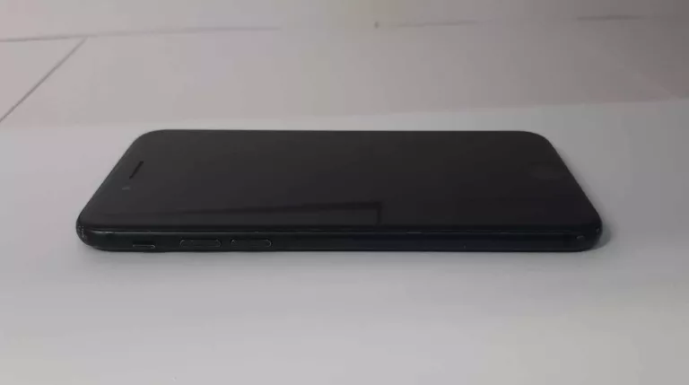 TELEFON IPHONE 7