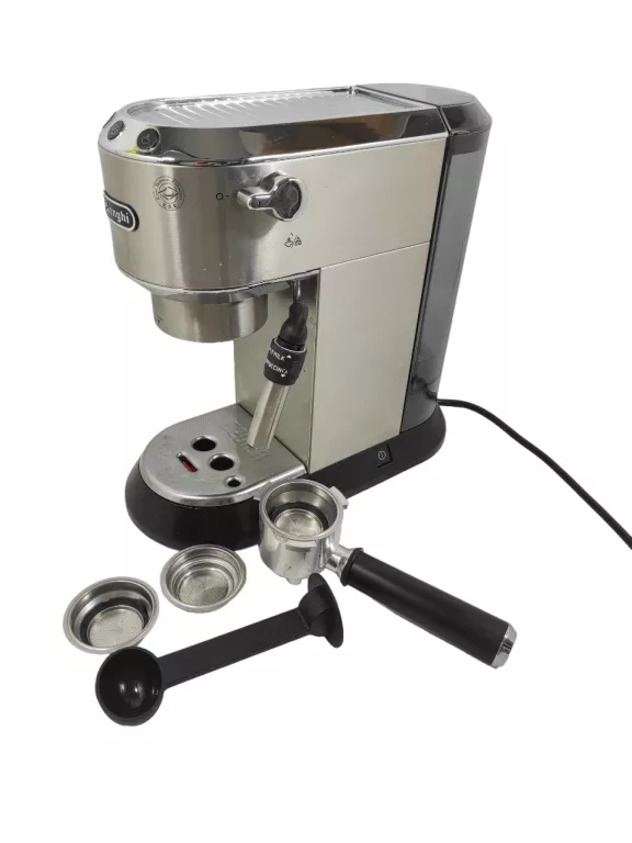 EKSPRES CIŚNIENIOWY DE'LONGHI DEDICA STYLE EC685.M