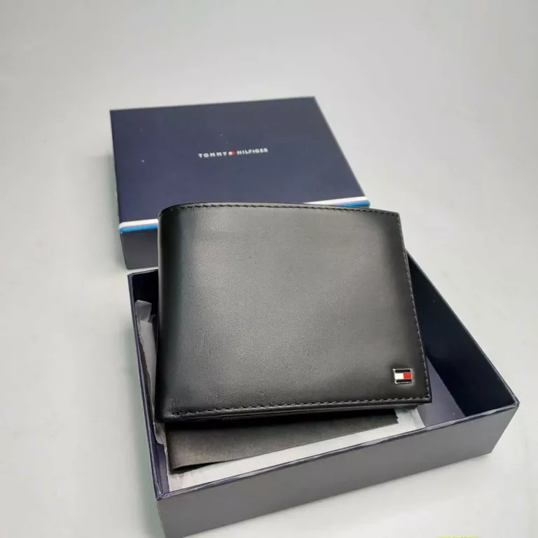 meski-skorzany-portfel-tommy-hilfiger-porebska-1-zawiercie