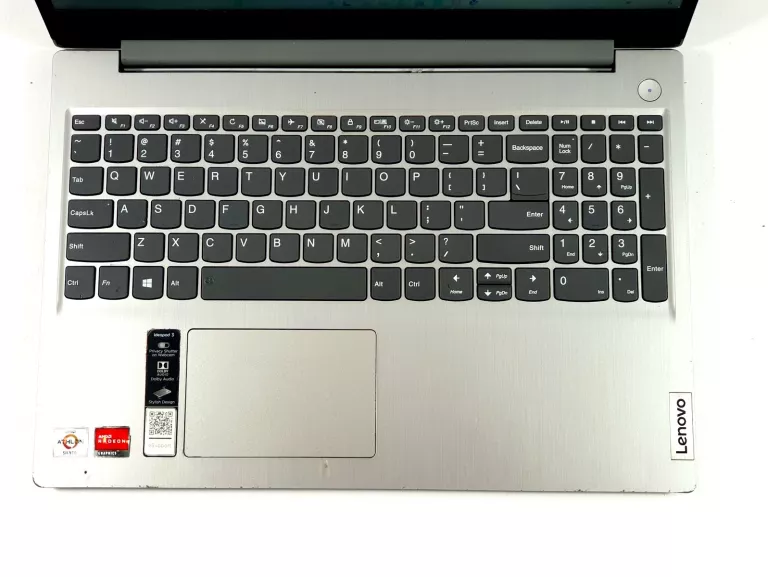 LAPTOP LENOVO 81W1