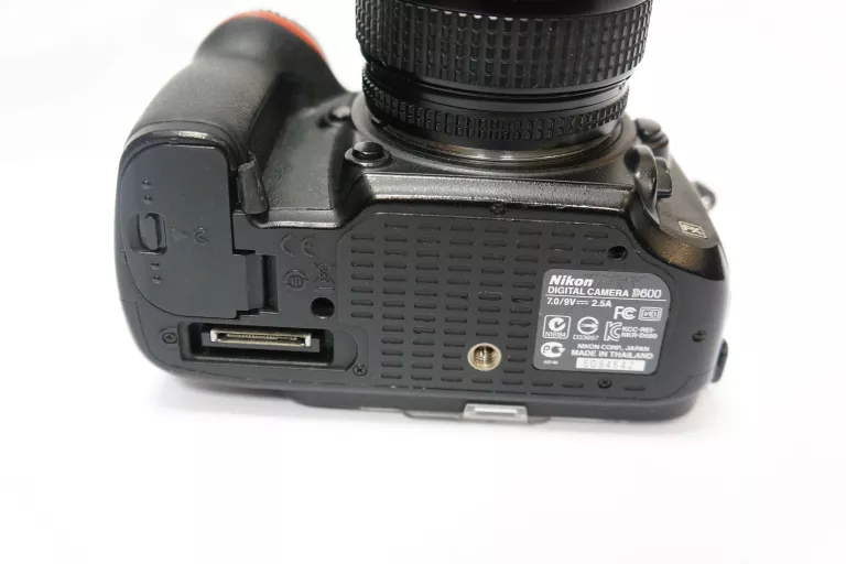 APARAT NIKON D600 24 MPX+ OBIEKTYW NIKKOR 35-70 !OPIS!
