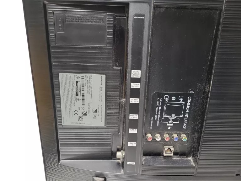 SMART SAMSUNG UE43RU7102 43 CALE + PILOT