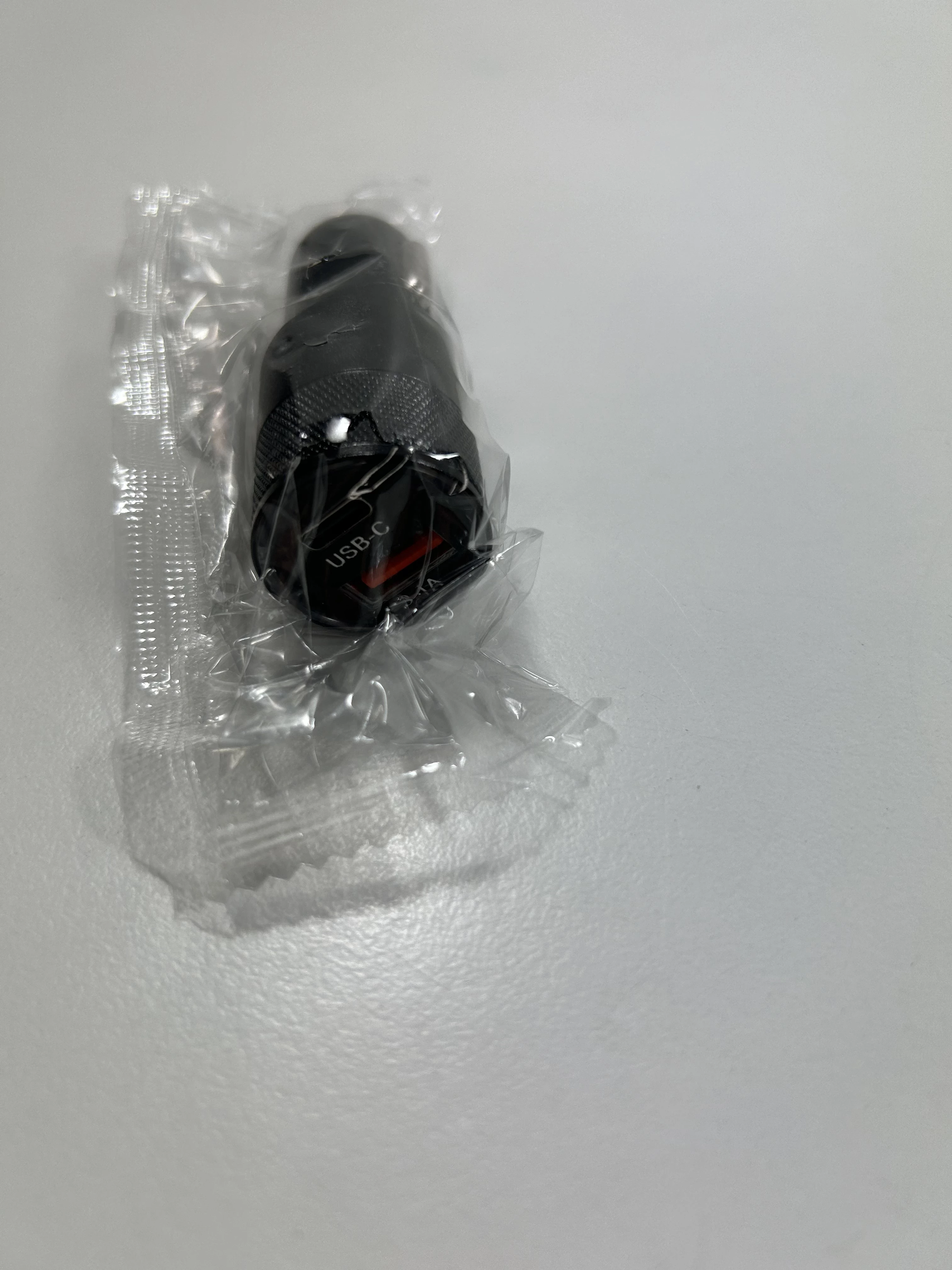 ladowarka-samochodowa-usb-c-31-czarna-warszawska-38-katowice