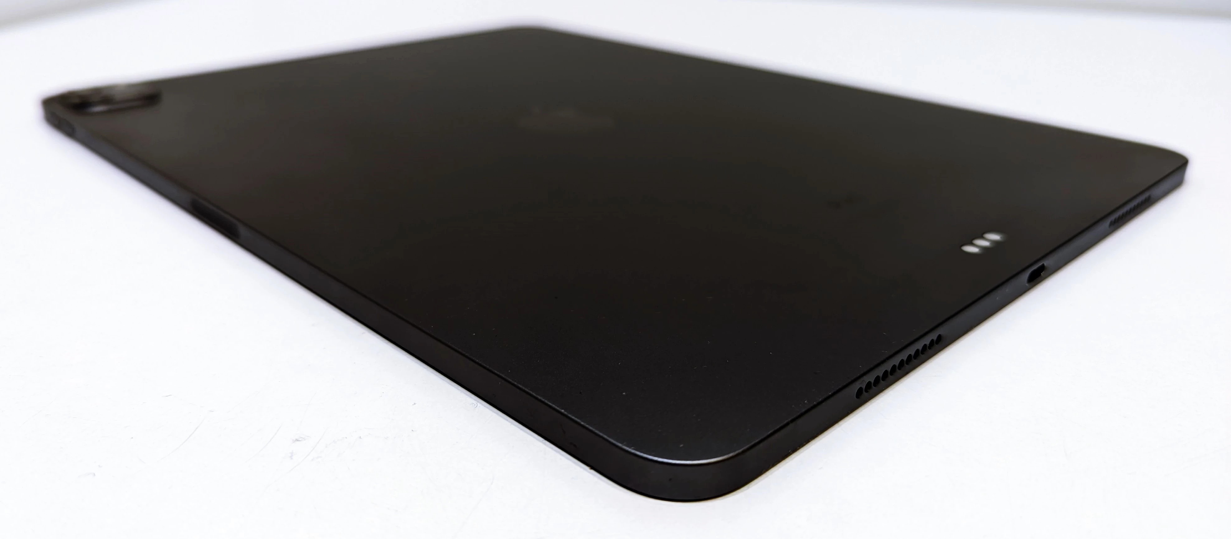 tablet-apple-ipad-pro-5-129-128gb-a2378-pq7xcqju09-91-bat-system-operacyjny-16332-4