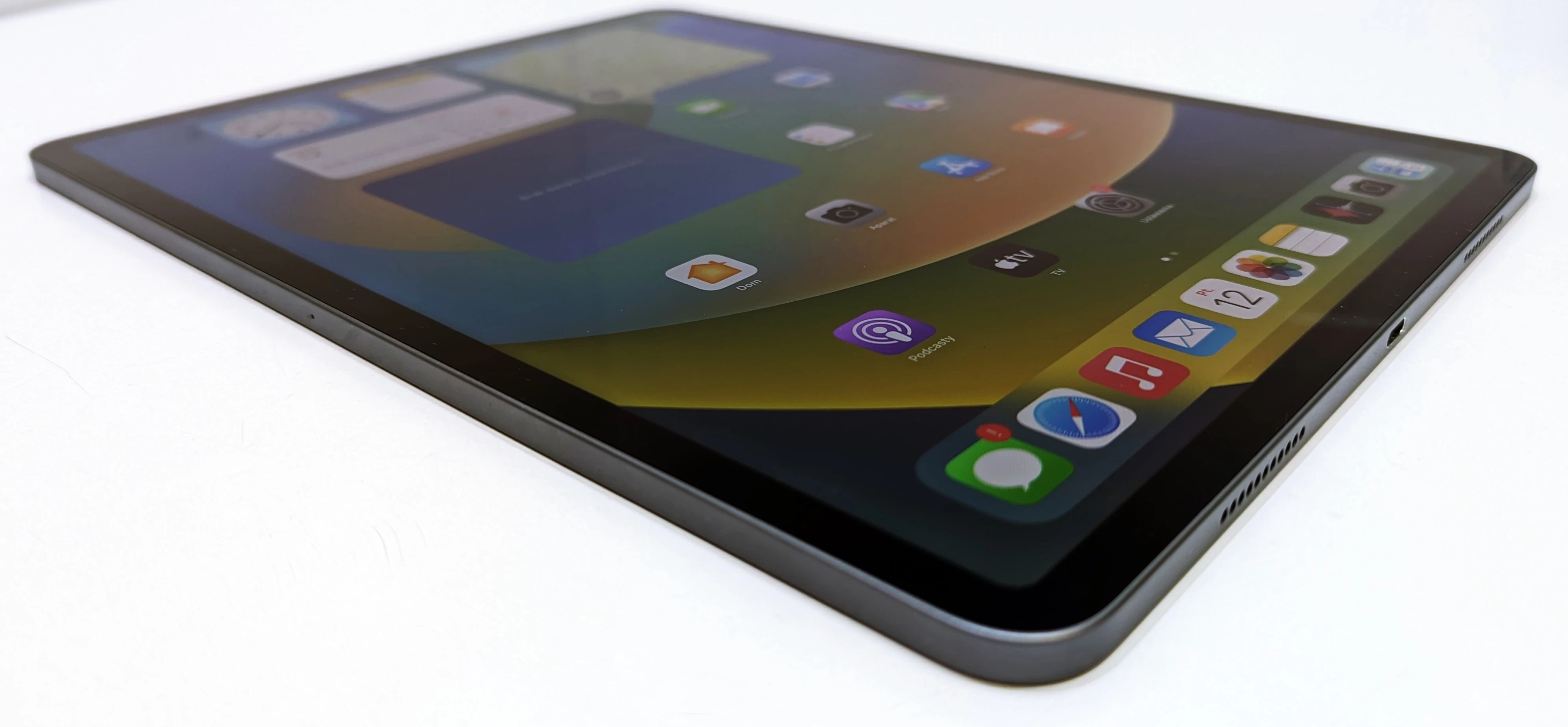 tablet-apple-ipad-pro-5-129-128gb-a2378-pq7xcqju09-91-bat-ean-gtin-194252738559