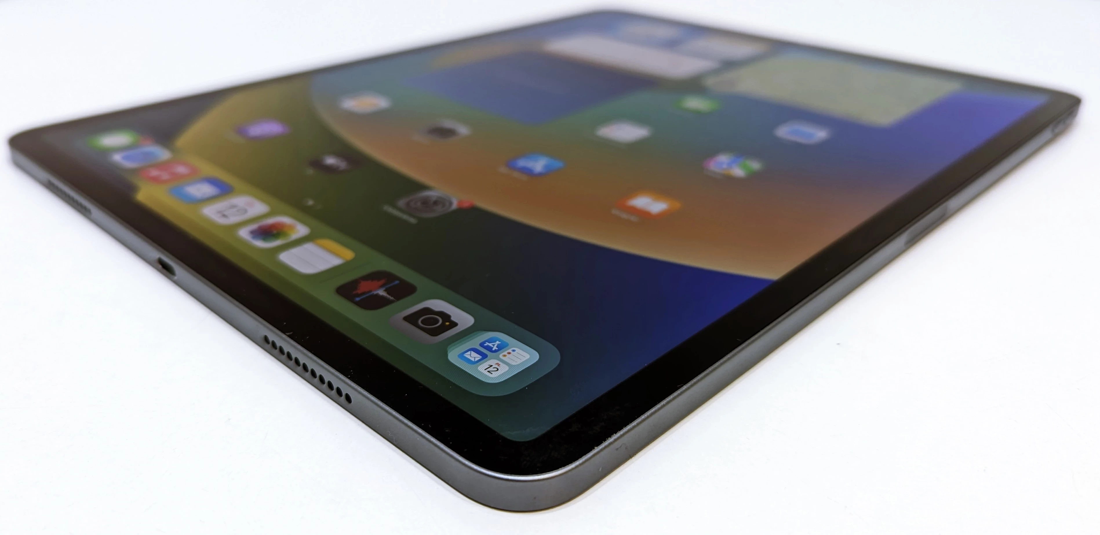 tablet-apple-ipad-pro-5-129-128gb-a2378-pq7xcqju09-91-bat-stan-11323-2