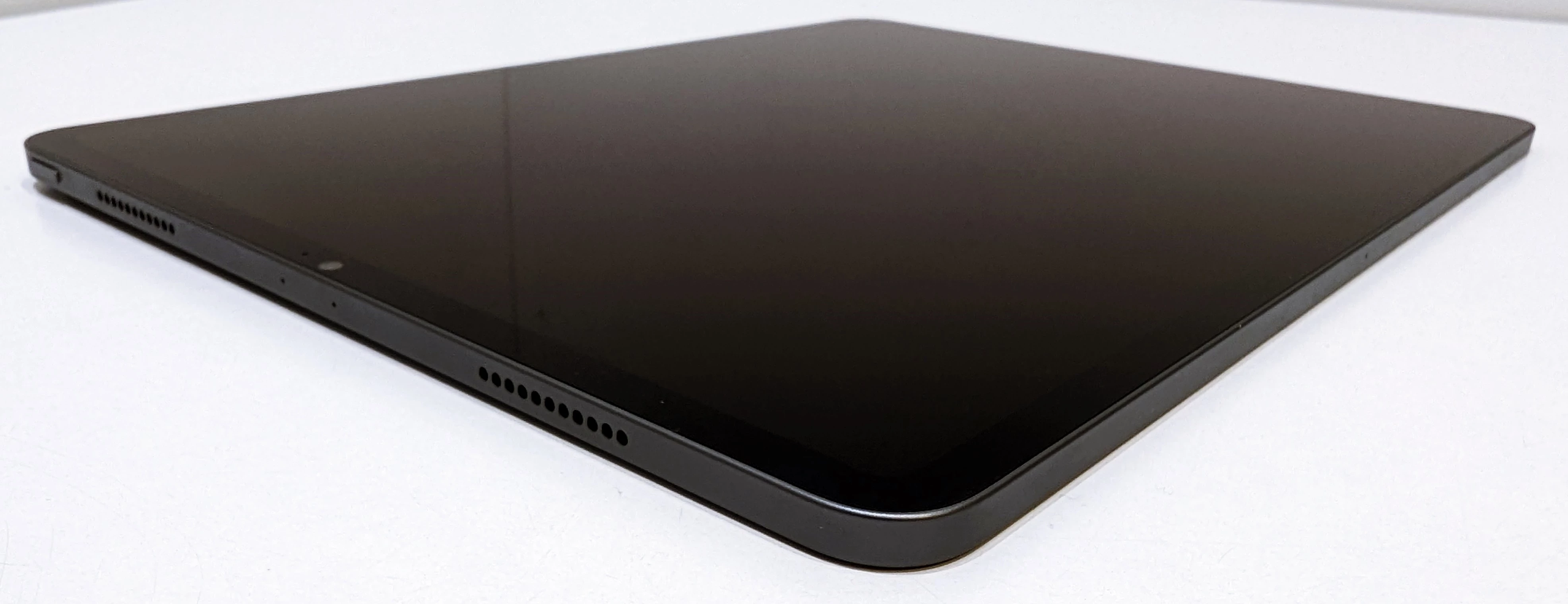 tablet-apple-ipad-pro-5-129-128gb-a2378-pq7xcqju09-91-bat-kod-producenta-fhnf3nfa