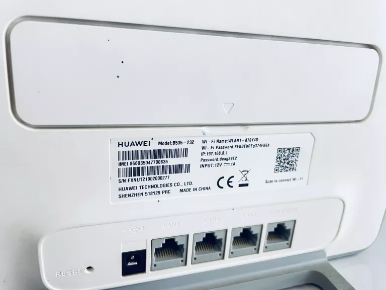 huawei-router-domowy-b535-232-300mbps-4g-lte-pro-24g-hz-5g-hz-standard-pracy-portow-lan-101001000-mbps