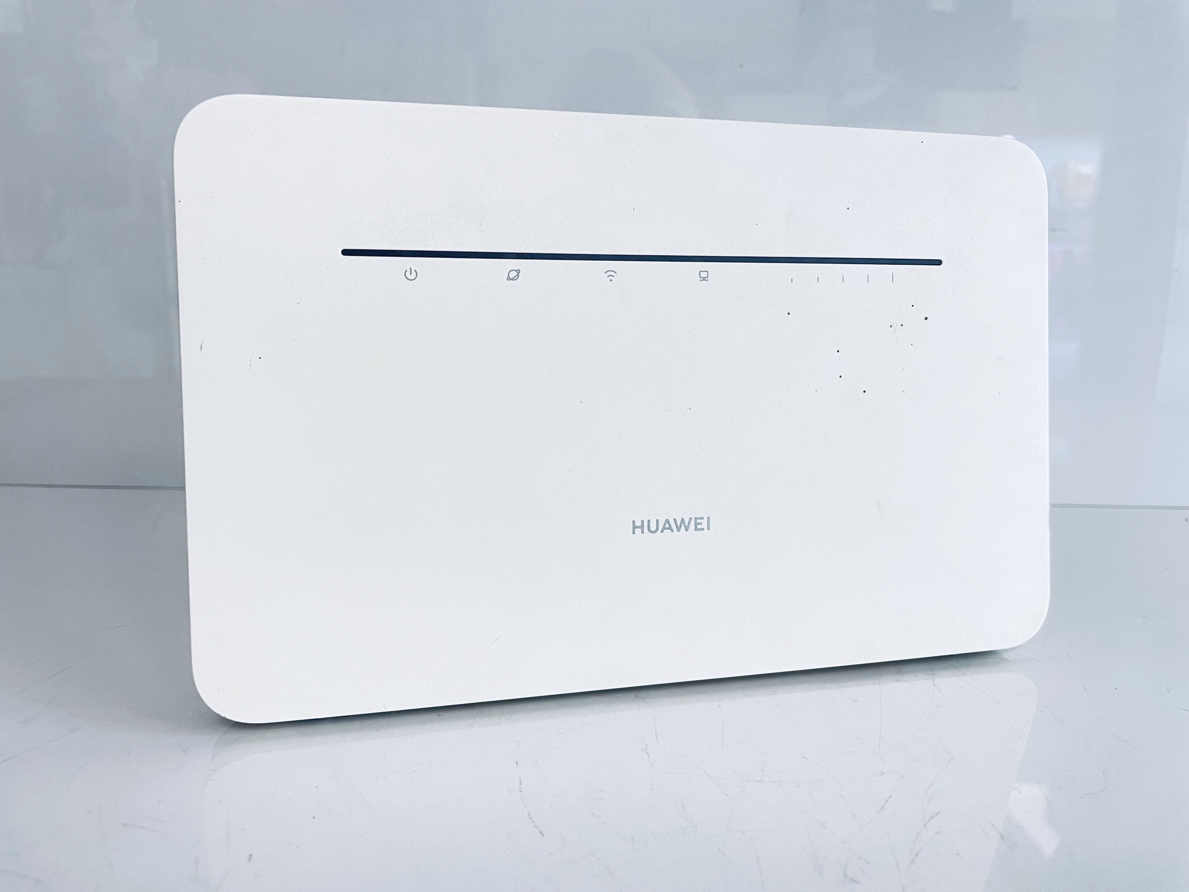 huawei-router-domowy-b535-232-300mbps-4g-lte-pro-24g-hz-5g-hz-standard-pracy-bezprzewodowej-80211ac-wi-fi-5
