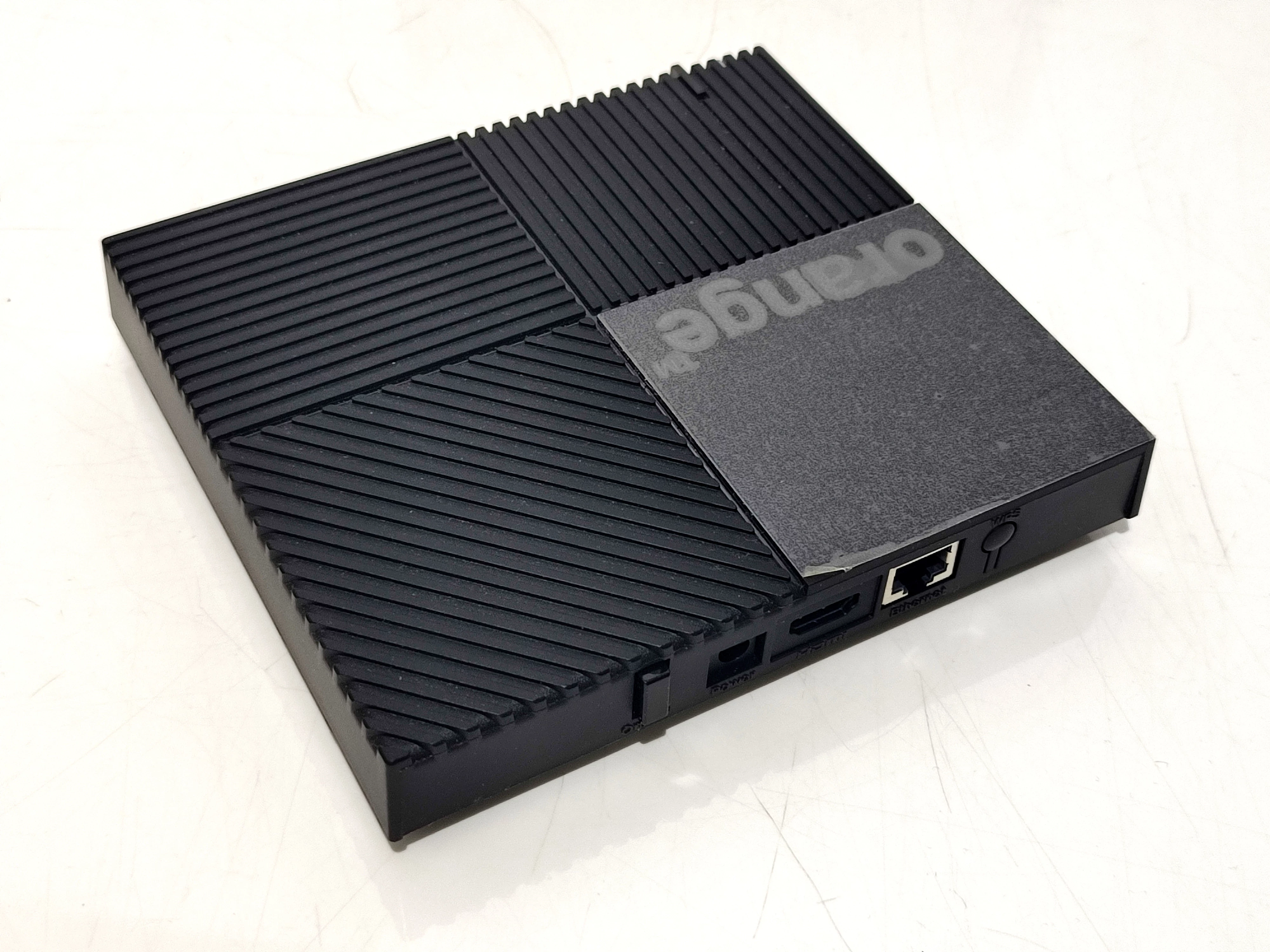 sagemcom-dekoder-4k-iwu-200-komplet-ean-gtin-3425160340341