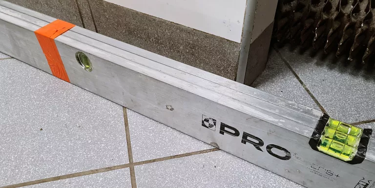 PRO POZIOMICA 250 2,5M ŁATA MURARSKA