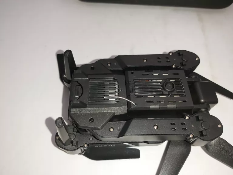 dron-hx2-w-etui-kontroler-tanio-okazja-marka-leantoys