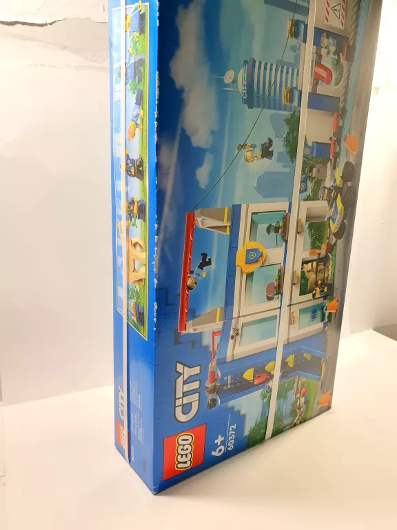 lego-city-60372-akademia-policyjna-seria-policja