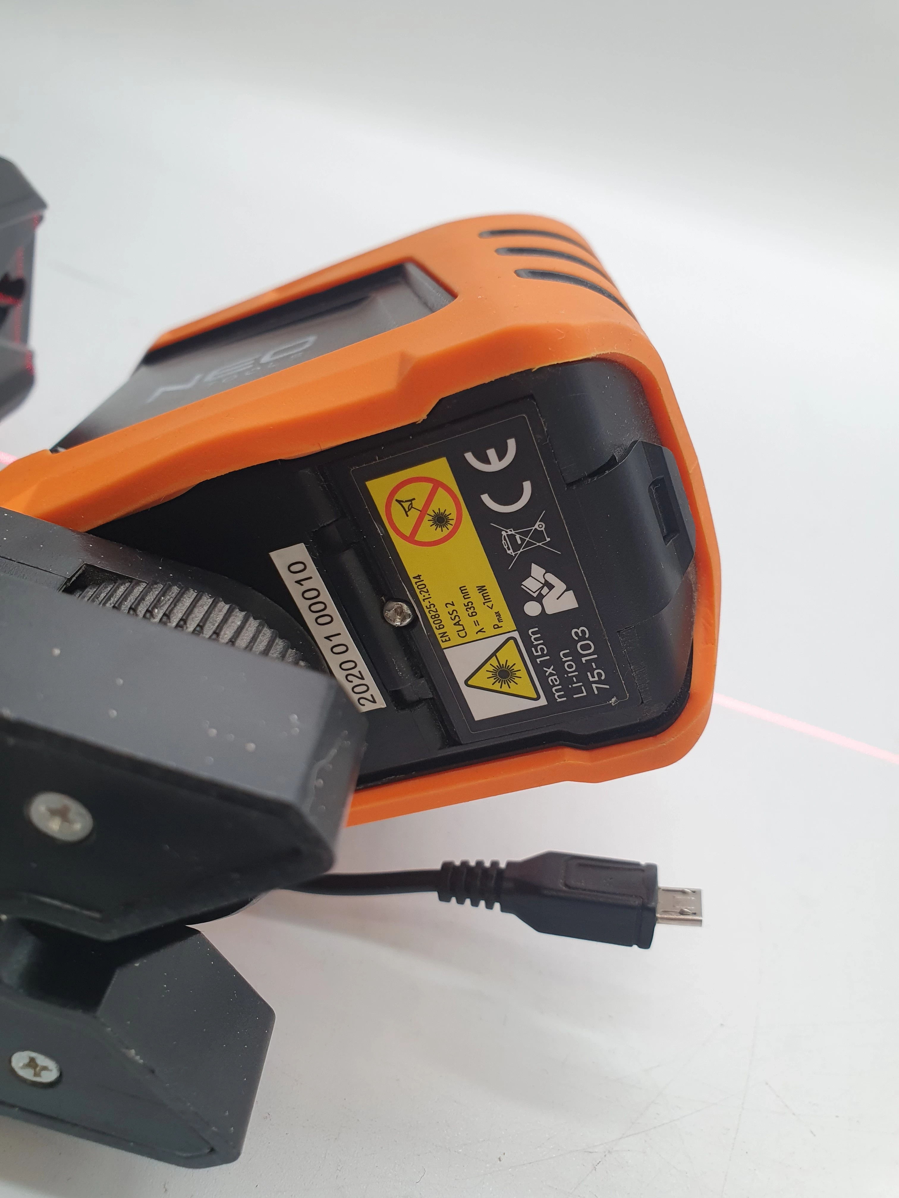 laser-plaszczyznowy-neo-75-103-stan-uzywany