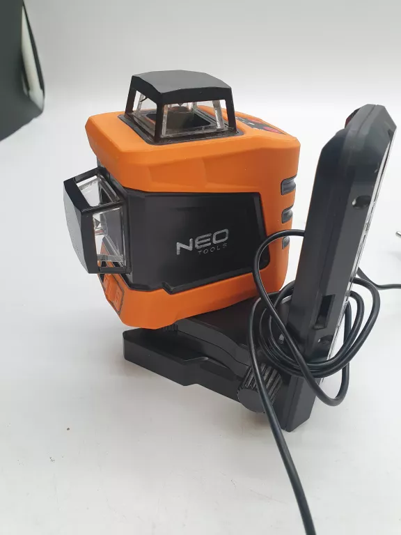 LASER PŁASZCZYZNOWY NEO 75-103