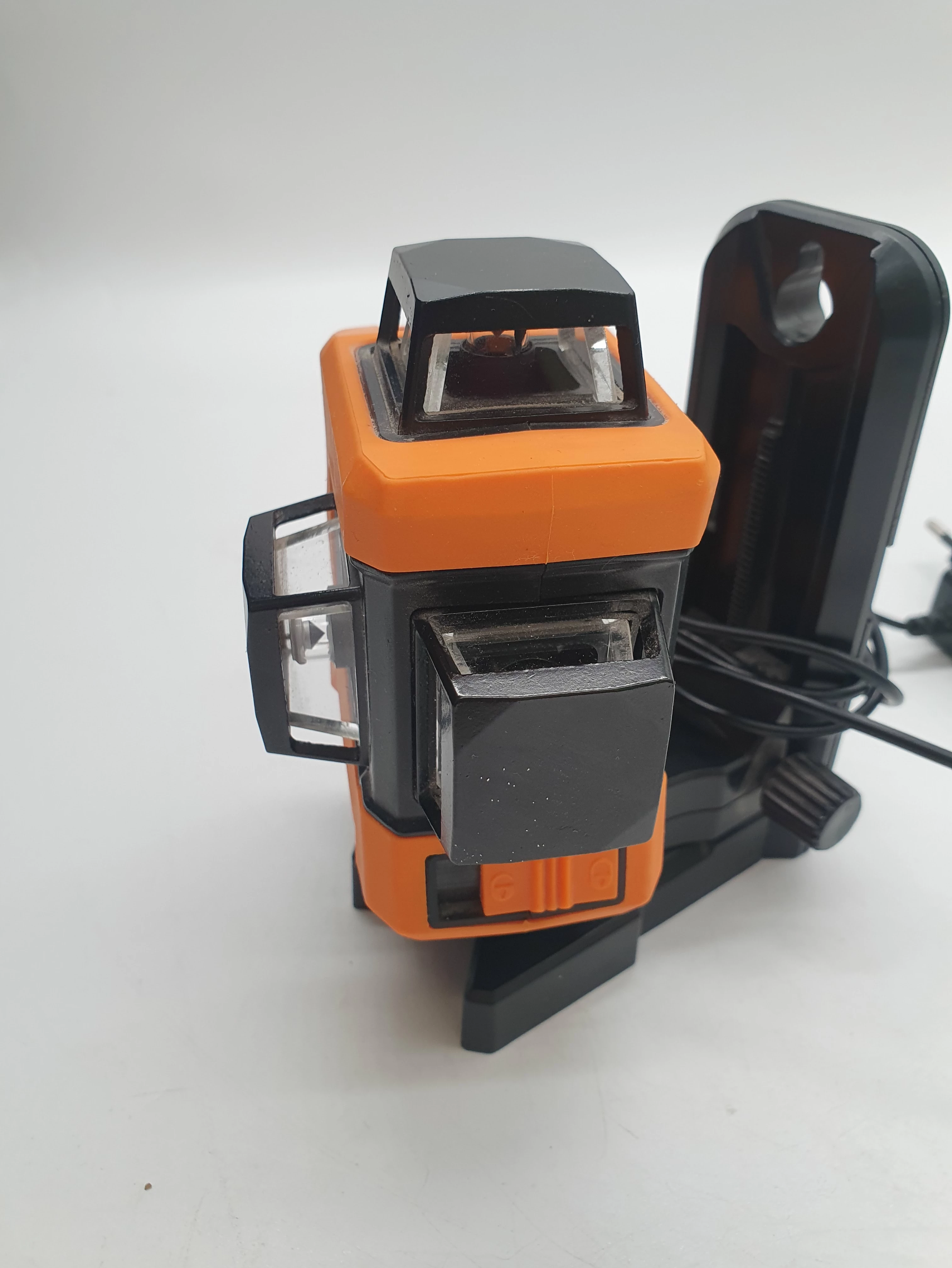 laser-plaszczyznowy-neo-75-103-marka-neo