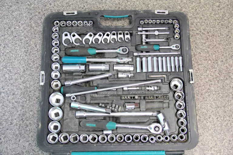 KAMASA-TOOLS ZESTAW NARZĘDZI WALIZKA