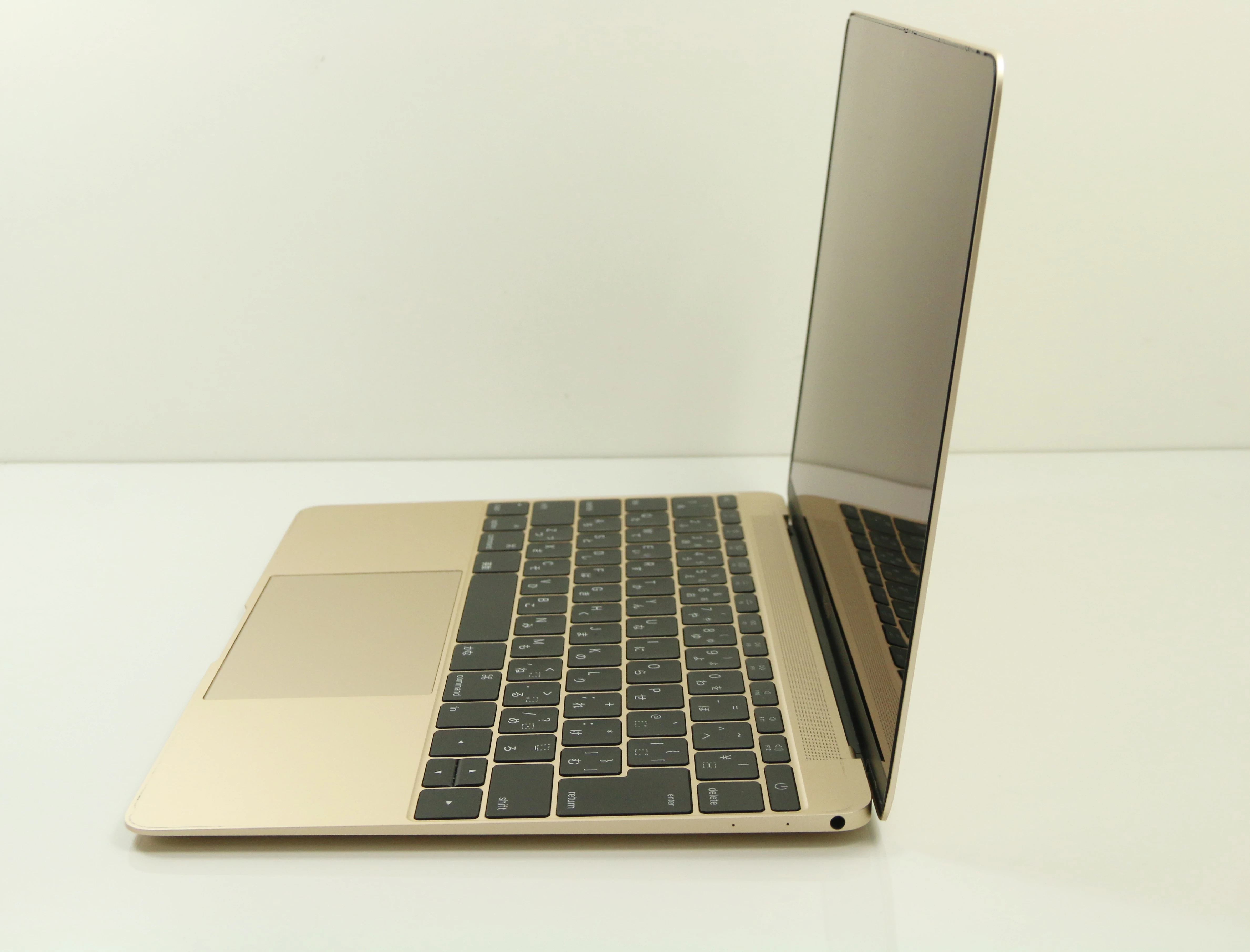 laptop-macbook-a1534-gold-early-2015-liczba-rdzeni-procesora-2