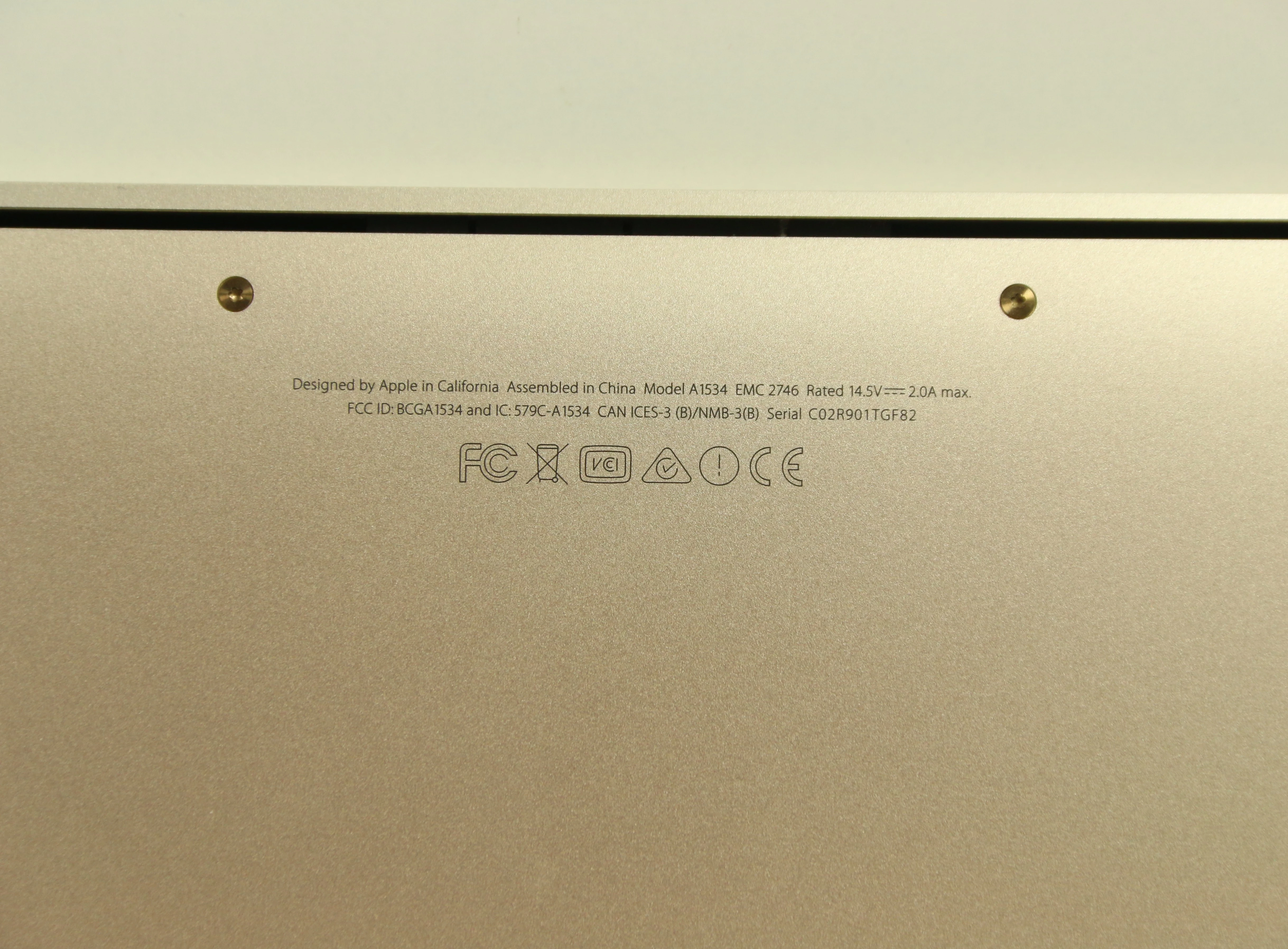 laptop-macbook-a1534-gold-early-2015-rodzaj-karty-graficznej-grafika-zintegrowana