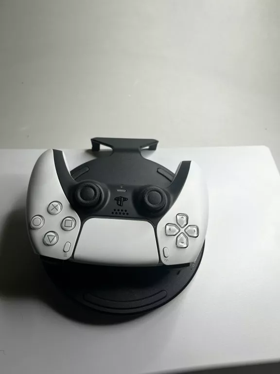 konsola-psp5-caly-komplet-wersja-playstation-5