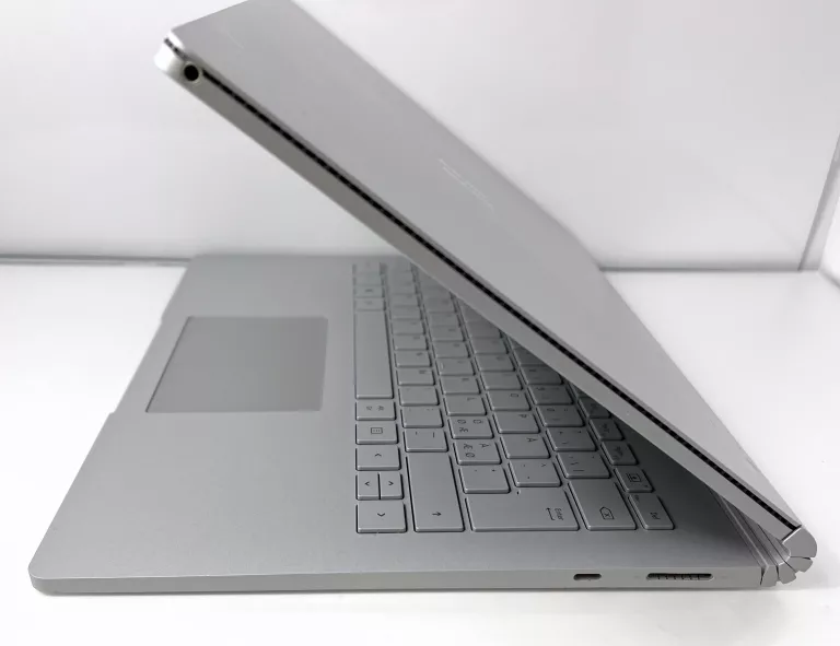 LAPTOP MICROSOFT SURFACE BOOK I5-7300U / 8 GB / 256 GB DOTYK