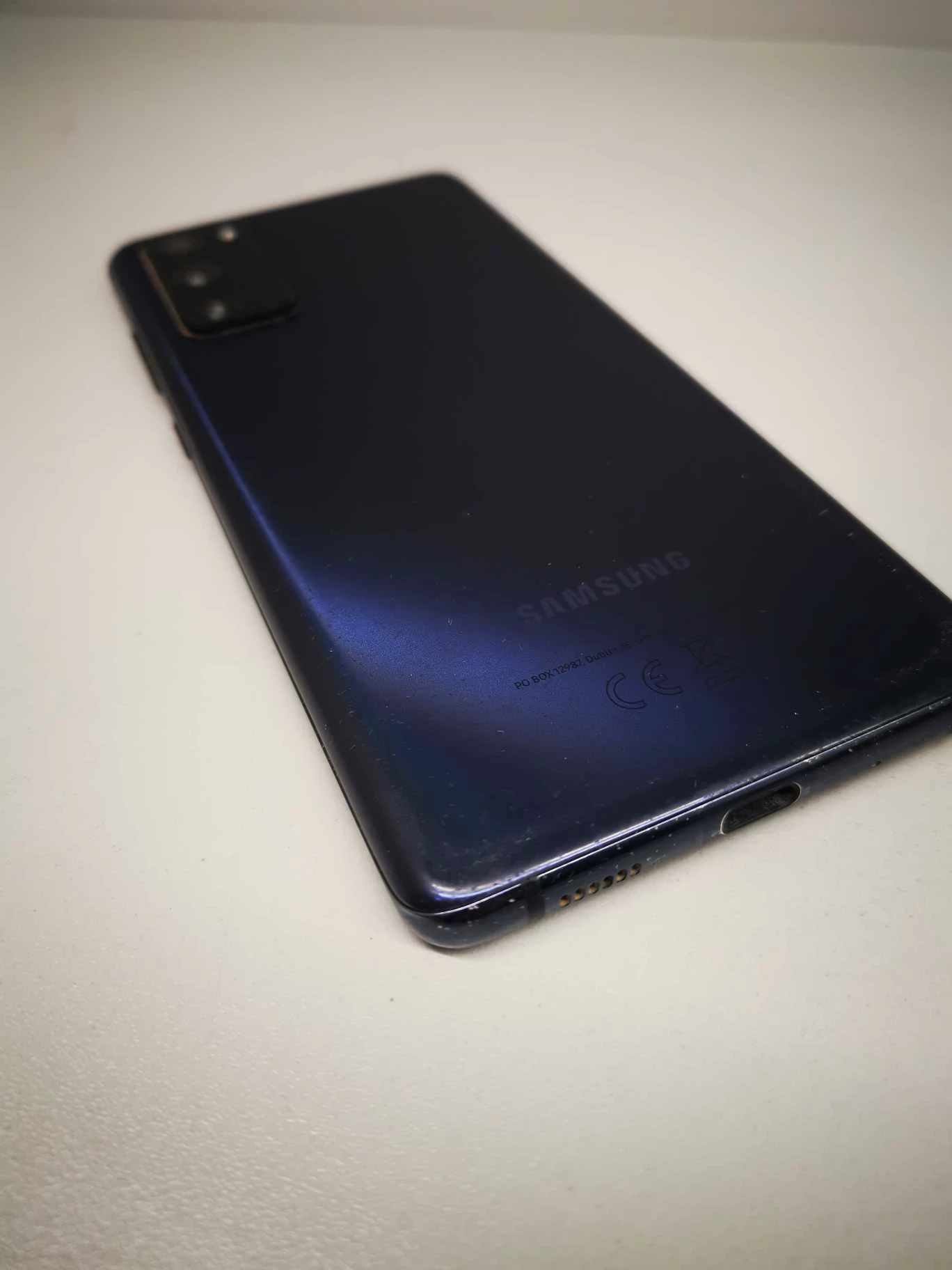 samsung-galaxy-s20-fe-system-operacyjny-android