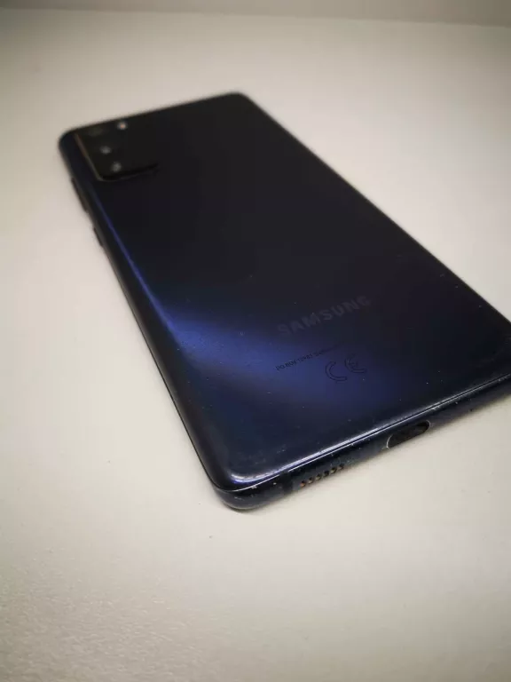 samsung-galaxy-s20-fe-system-operacyjny-android