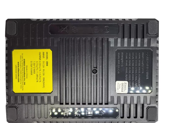 ŁADOWARKA NITECORE UM4 1500MA