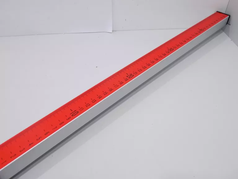 ŁATA TYCZKA NIWELACYJNA DO NIWELATORA OPTYCZNEGO 240CM