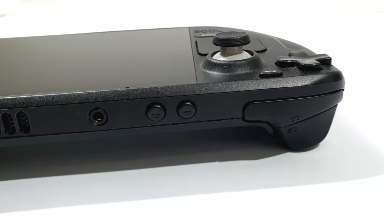 KONSOLA STEAM DECK 512GB Z POKROWCEM