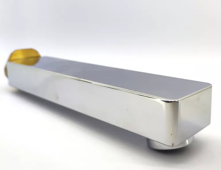 wylewka-wannowa-scienna-omnires-plac-3-maja-10-radomsko