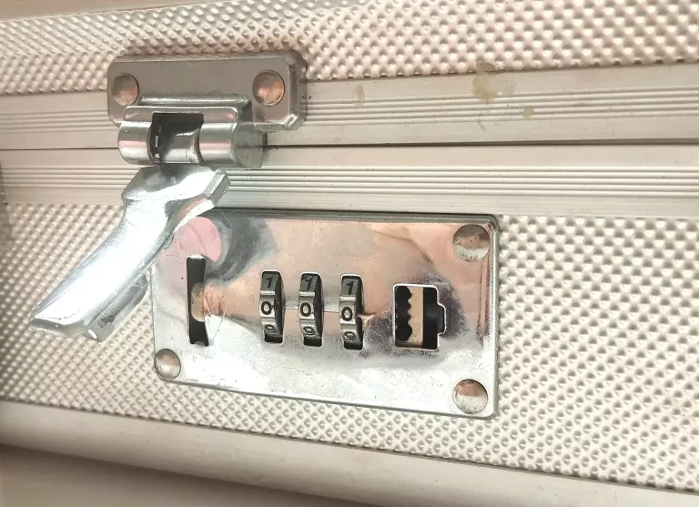 zestaw-sztuccow-amc-exlusive-88-elementow-walizka-liczba-elementow-w-zestawie-88