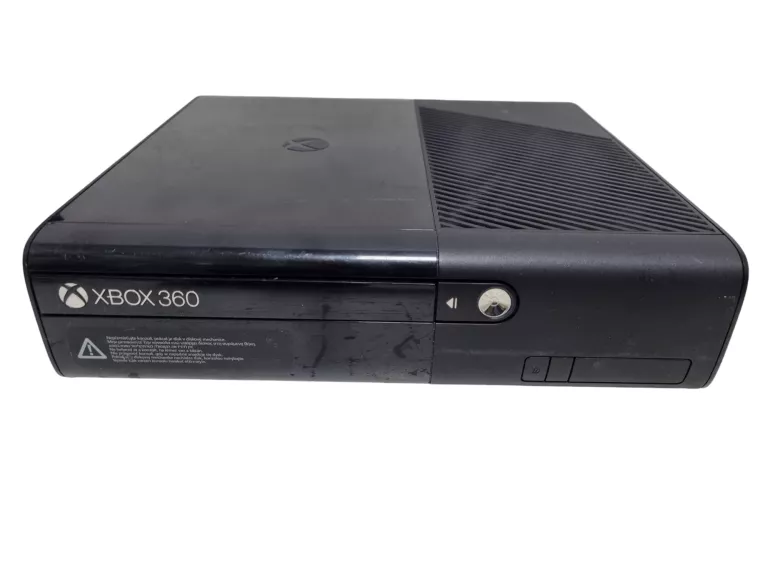 KONSOLA XBOX 360