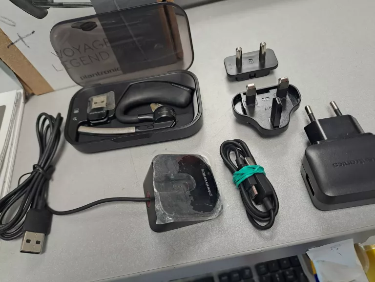 SŁUCHAWKA BLUETOOTH 3.0 PLANTRONICS VOYAGER LEGEND UC B235