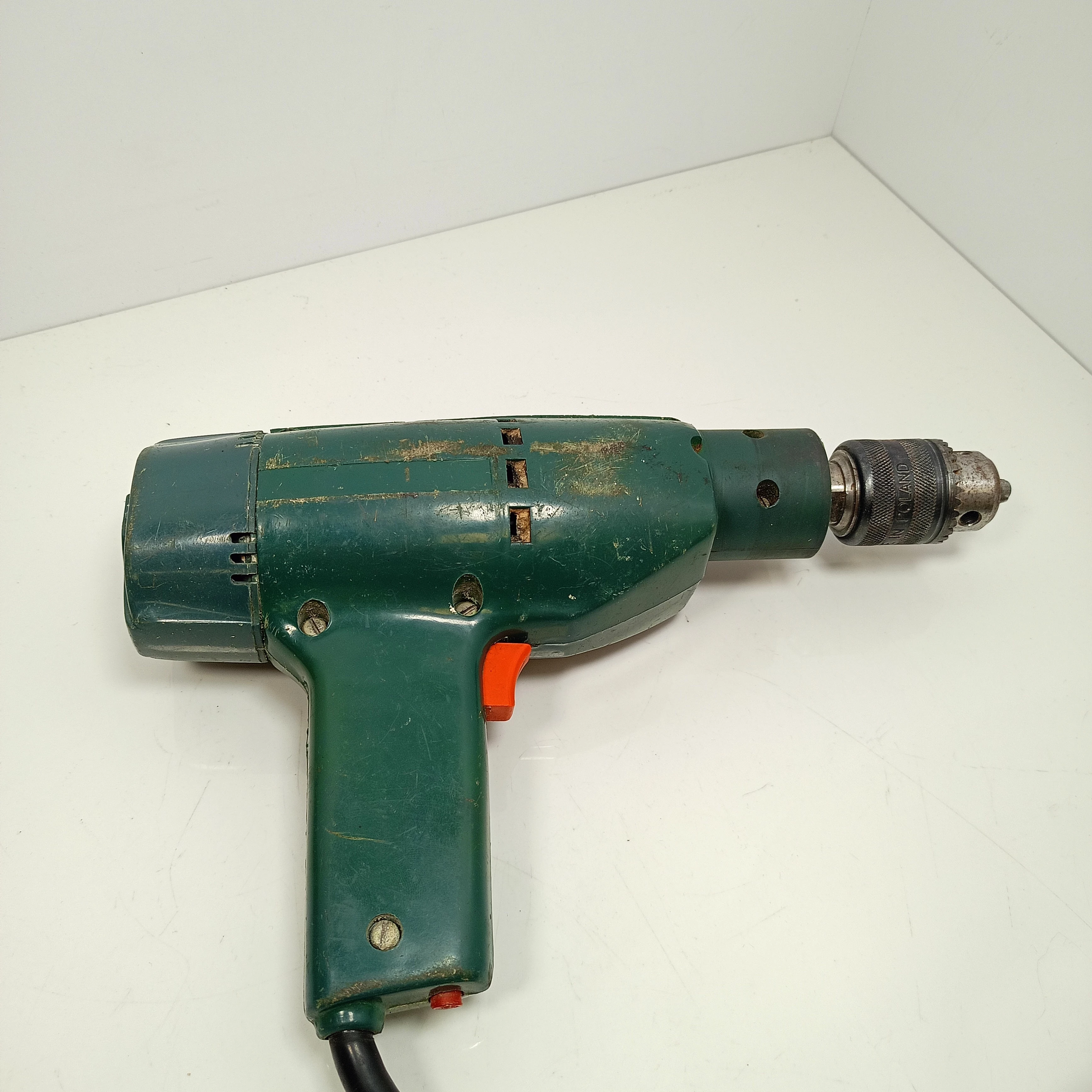 wiertarka-celma-zielona-pudelko-drewniane-ean-gtin-5900067111075