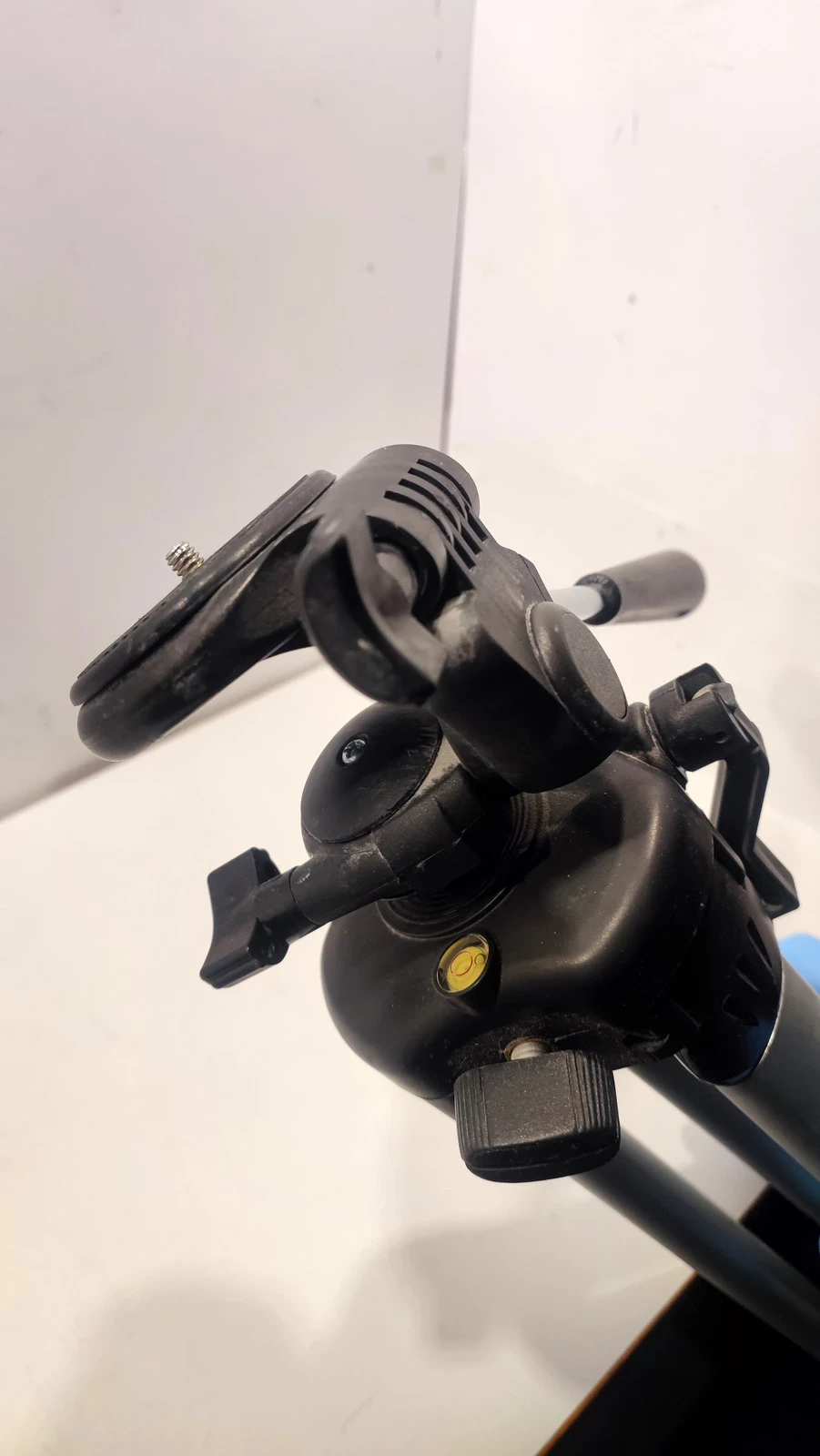 statyw-do-poziomicy-laserowej-magnusson-hll360-marka-248135-1031914