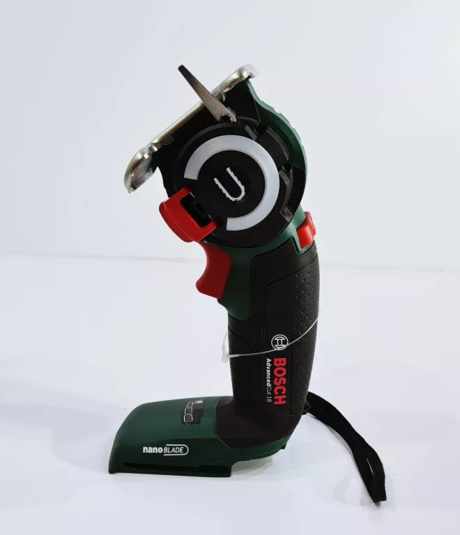 BOSCH ADVANCED CUT 18 NANO BLADE BEZPRZEWODOWA WYRZYNARKA