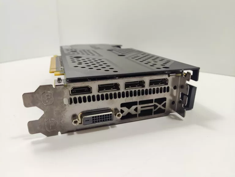 XFX RADEON RX 580 GTS XXX EDITION OC+ 8GB GDDR5