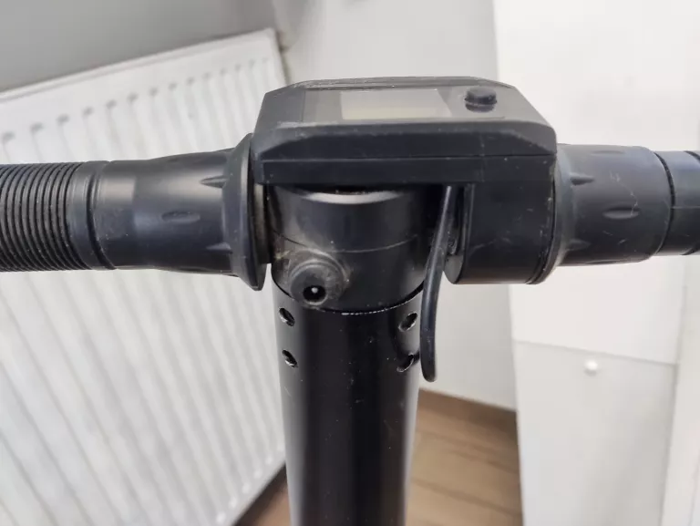HULAJNOGA MOMO DESIGN MONACO 65 250 W USZKODZONA