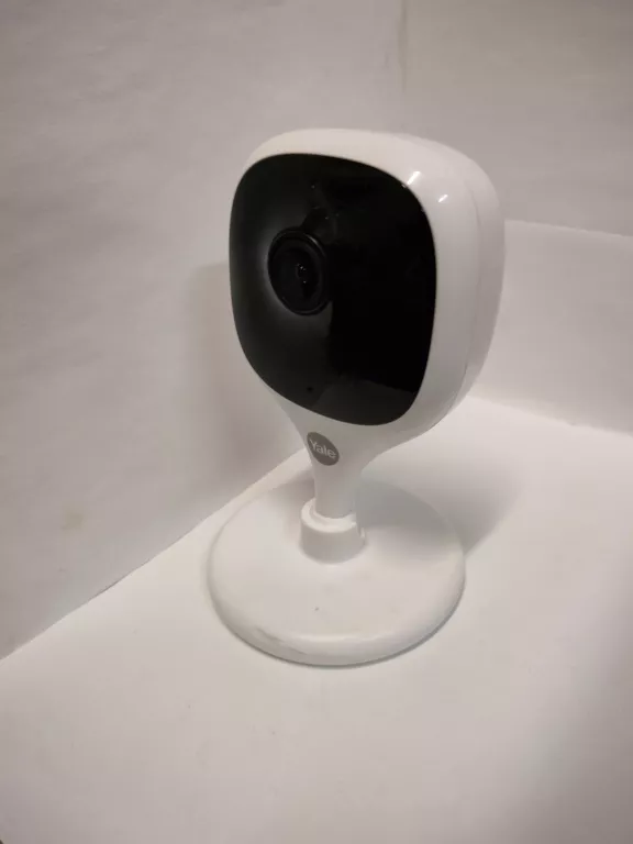 kamera-wewnetrzna-yale-stan-11323-2