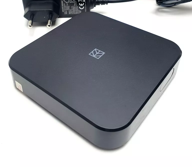 HYKKER SMART BOX ANDROID TV