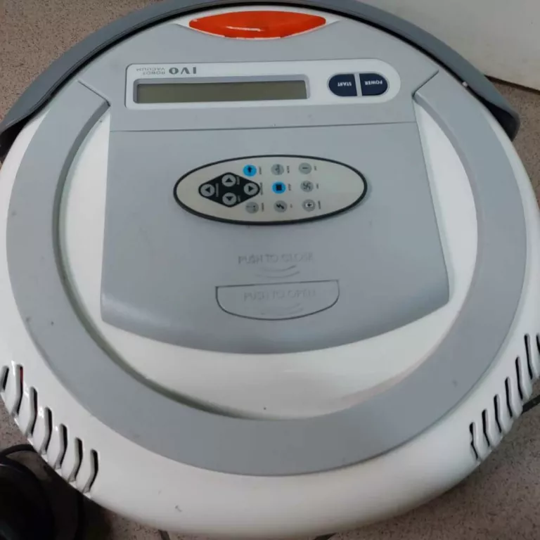 ODKURZACZ IVO KN-2207 ROBOT USZKODZONY