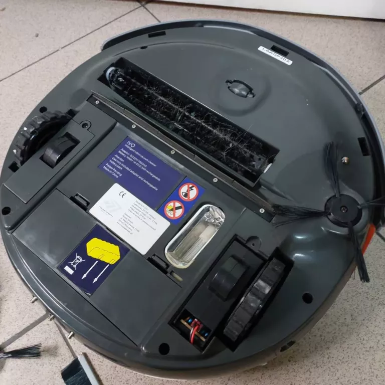 ODKURZACZ IVO KN-2207 ROBOT USZKODZONY