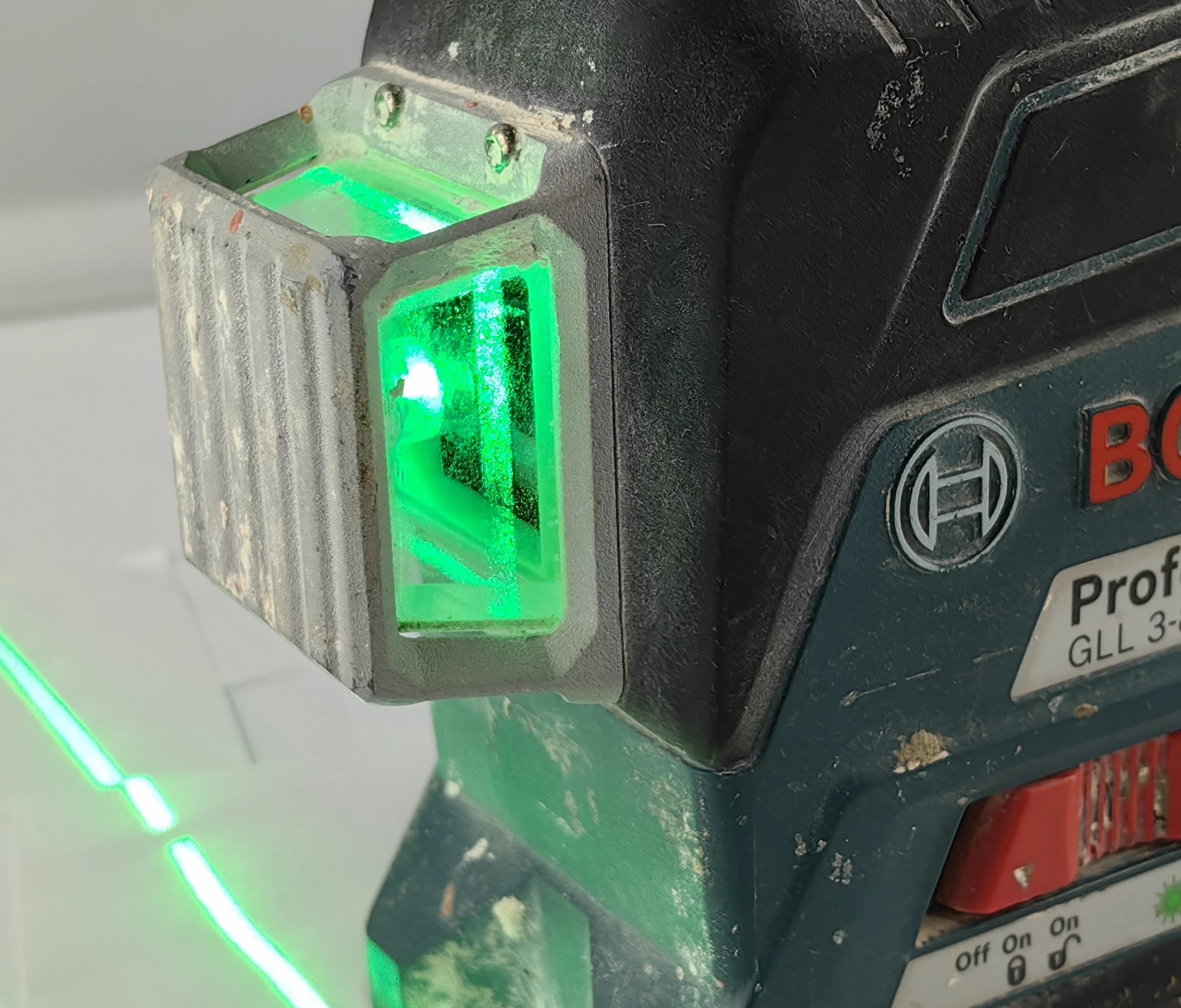 laser-krzyzowy-bosch-gll-3-80-cg-maksymalny-zasieg-pracy-30