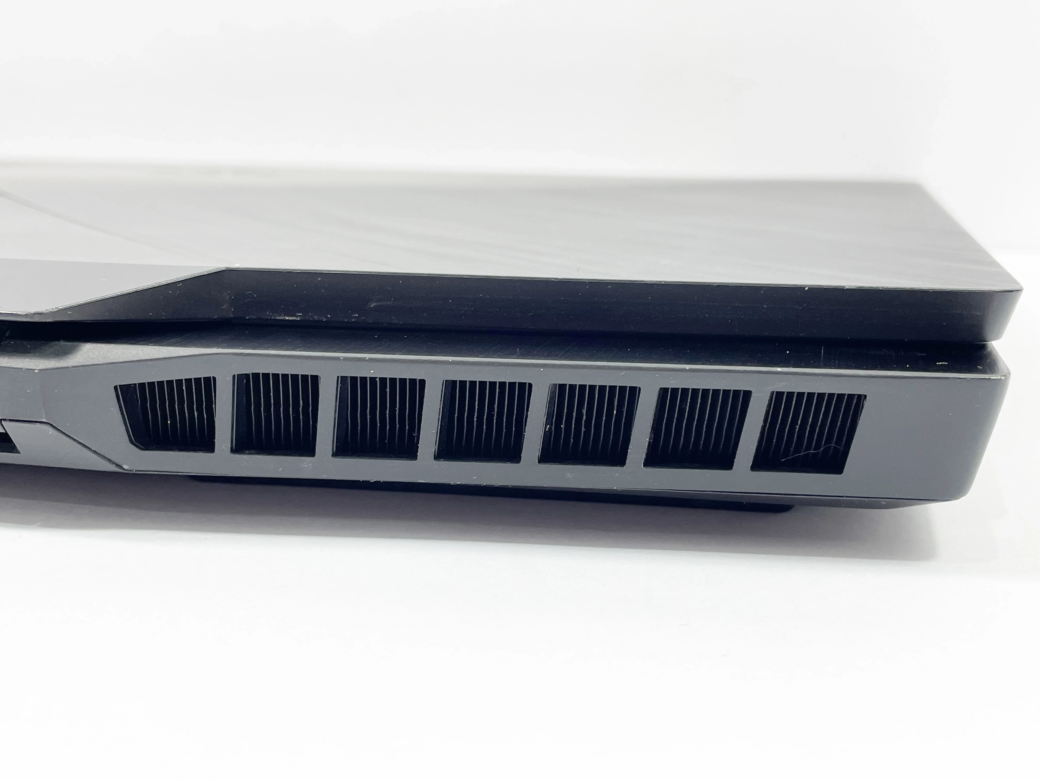 laptop-hp-omen-17-cb0052nw-gtx-1660ti-intel-core-i5-9300h-8gb-512gb-ssd-wielkosc-pamieci-ram-8-gb