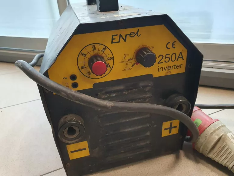 SPAWARKA INWERTOROWA ENEL 250A