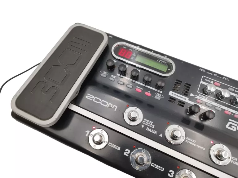 multiefekt-gitarowy-zoom-g92tt-product-id